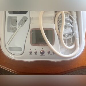 Advanced Skincare Tool with Display - White